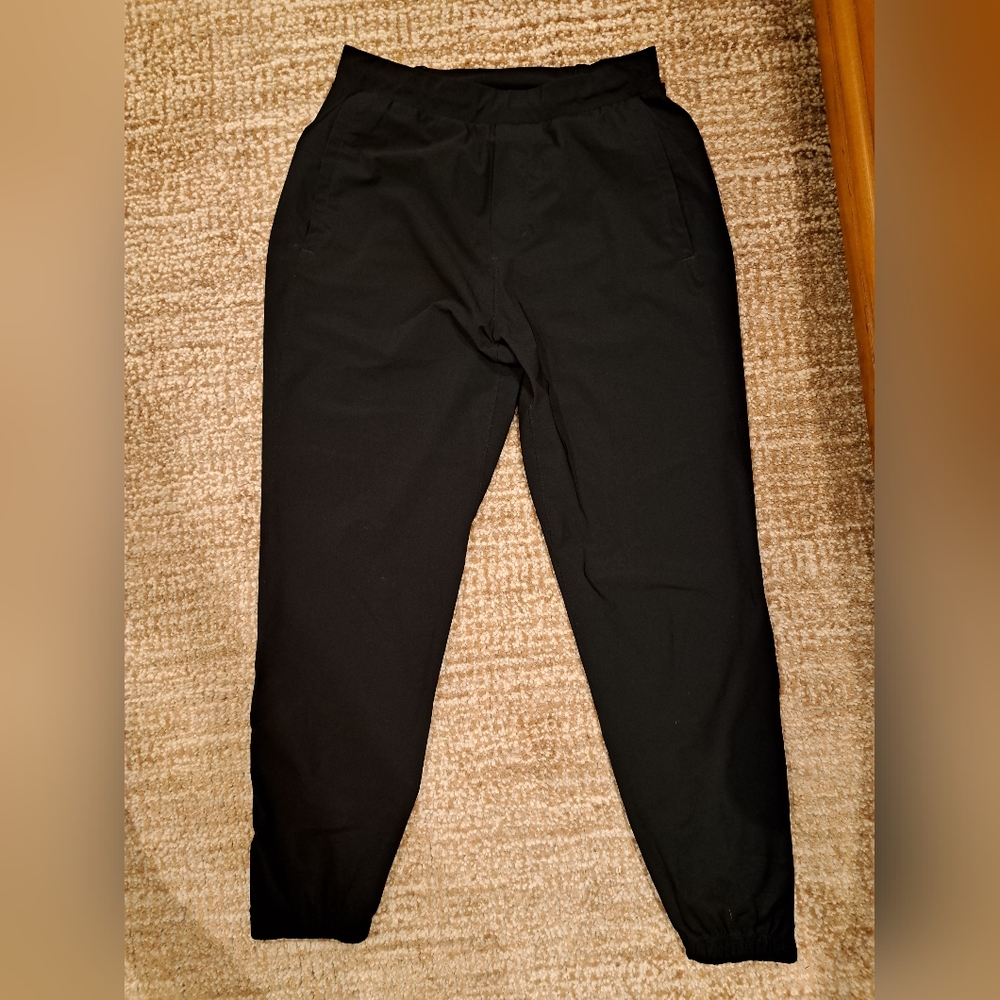 Lululemon Small,27" Inseam Black Jogger Surge Pant